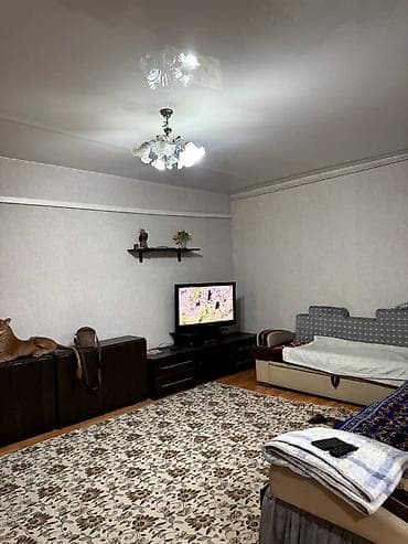 Кыймылсыз мүлк: 📌 Барак үй сатылат ♦️Район: Кудайберген ♦️Аянты: 80м2 ♦️Участок: 2 — 6