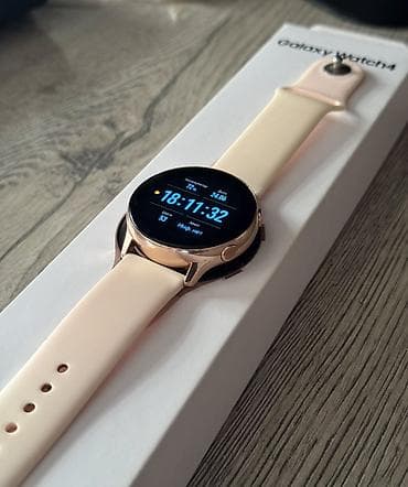 Продаю Samsung Galaxy Watch Active в цвете Rose Gold. Часы в хорошем