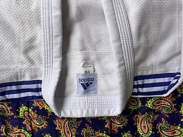 оптом толстовки: Кимоно для дзюдо adidas - Оригинальный комплект: куртка и брюки. - — 1