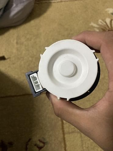 е 70: Стиральная машина BLECK (фронтальная загрузка) с сенсорной панелью — 6