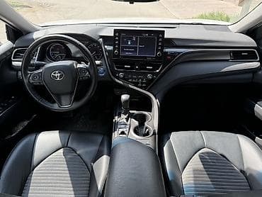 миша: Toyota Camry: 2021 г., 2.5 л, Автомат, Гибрид, Седан — 8