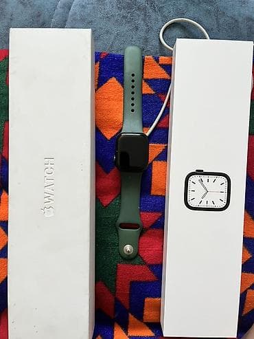 чехол на паспорт: Apple Watch 7серии 41мм. В компоекте коробка и зарядка. Состояние — 1