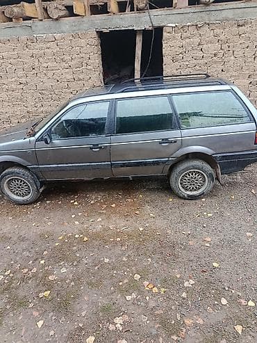 android авто: Volkswagen Passat: 1992 г., 1.8 л, Механика, Универсал — 4