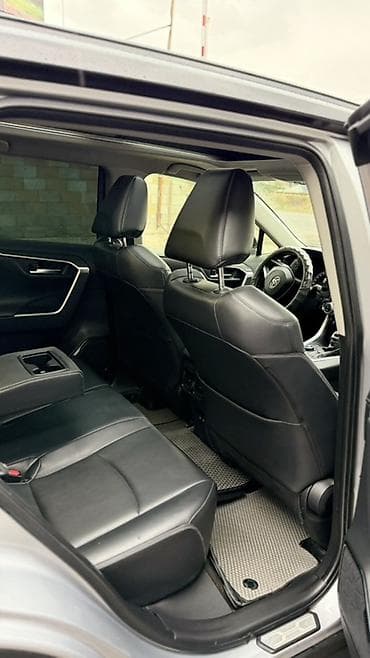 Toyota RAV4: 2019 г., 2 л, Автомат, Бензин, Кроссовер — 9