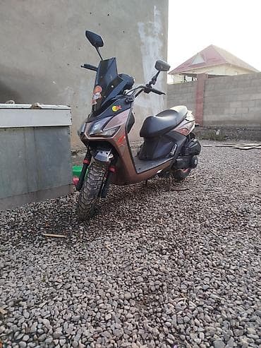 глушитил: Скутер/мопед городско‑эндурного типа. Основные особенности: - — 1