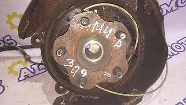 Задняя правая Ступица Nissan Б/у, Оригинал