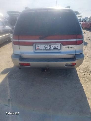 neta u pro машина: Mitsubishi Space Runner: 2000 г., 2 л, Автомат, Бензин, Минивэн — 3