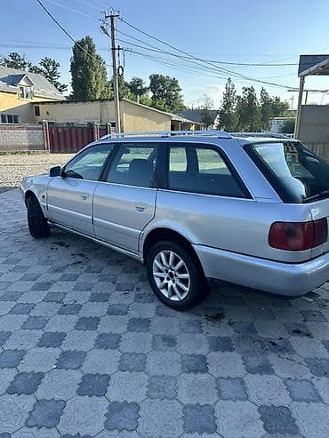 Транспорт: Audi A6: 1995 г., 2.6 л, Механика, Бензин, Универсал — 4