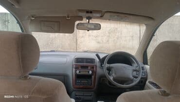 срочно продаю в связи с переездом: Toyota Ipsum: 2001 г., 2 л, Автомат, Бензин, Минивэн — 6