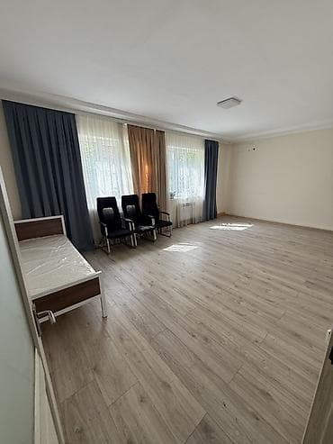 сдается ка: Сдается двухэтажный дом Также можно под офисы Каждый кабинет от — 3