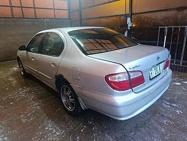 вариант: Nissan Cefiro: 2000 г., 2 л, Автомат, Бензин, Седан — 4