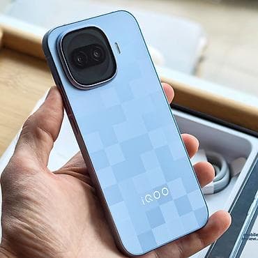Техника и электроника: Vivo IQOO 15R, Новый, 256 ГБ, цвет - Голубой, 2 SIM — 2