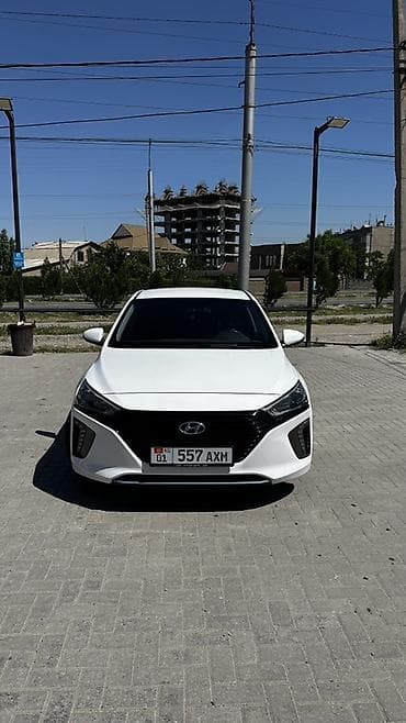 задний бампер спада: Hyundai Ioniq: 2016 г., 1.6 л, Автомат, Гибрид, Лифтбек — 3