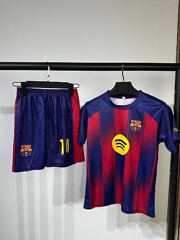 Личные вещи: Детская футбольная форма в стиле FC Barcelona с номером 10 и фамилией — 1