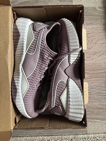 nike react: Кроссовки, 38.5, Puma, Б/у, цвет - Розовый, Платная доставка — 1