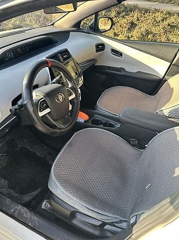 tayota progres: Toyota Prius: 2016 г., 1.8 л, Вариатор, Гибрид, Хэтчбэк — 5