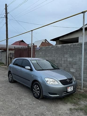 Toyota Corolla: 2003 г., 1.6 л, Механика, Бензин, Хэтчбэк — 1