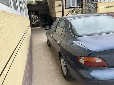 рама газ 66: Седан компакт‑класса, синий цвет кузова, 4 двери. Передний привод — 2