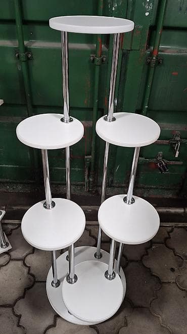 small table: Многоярусная подставка для цветов/декора - Конструкция на круглом — 1