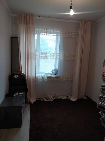 4 bedroom: Арча бешик,ул.кызыл адыр,рядом гос.садик 19 Двор и постройки: - — 8