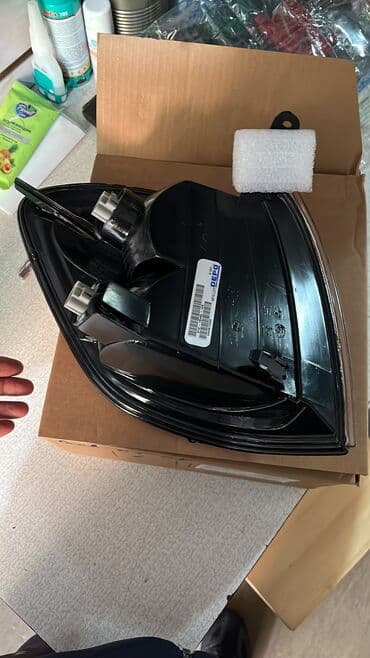 на секвойя: Левый поворотник Toyota 2004 г., Новый, Аналог — 2