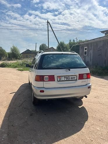 с кореи: Toyota Picnic: 1999 г., 2 л, Механика, Дизель, Минивэн — 5