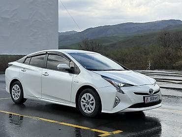 toyota prius 2016: Toyota Prius: 2016 г., 1.8 л, Вариатор, Гибрид, Лифтбек — 2