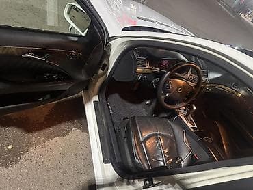 обогрев двигателя: Mercedes-Benz E-Class: 2002 г., 3.2 л, Автомат, Бензин, Седан — 6