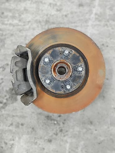 рессор передний: Передняя подвеска в сборе для легкового автомобиля. Состав узла: - — 4