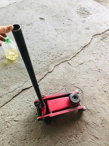 Комплект оборудования для шиномонтажа Состав: - Гидравлическая