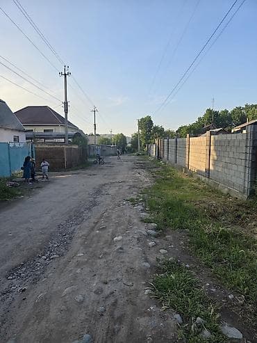 Үйлөр: 8 соток, Курулуш — 3