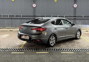 90: Hyundai Elantra: 2019 г., 2 л, Автомат, Бензин, Седан — 4