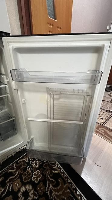 fridge: Холодильник Avest, Двухкамерный — 4