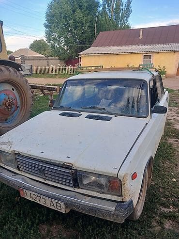 Унаа: ВАЗ (ЛАДА) 2107: 2002 г., 1.6 л, Кол менен иштөөчү, Бензин, Седан — 1