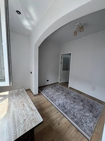 1 комната, 43 м², Киргизия 1 106 серия улучшенная, 5 этаж, Свежий ремонт — 9