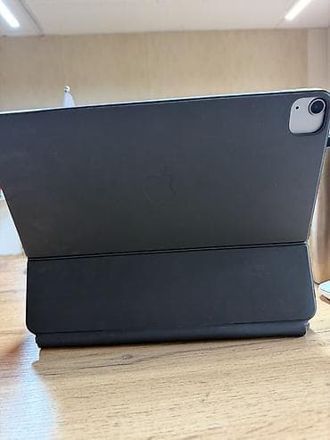 Планшеты: Планшет, Apple, память 128 ГБ, 12" - 13", 5G, Б/у, Классический цвет - Серебристый — 2