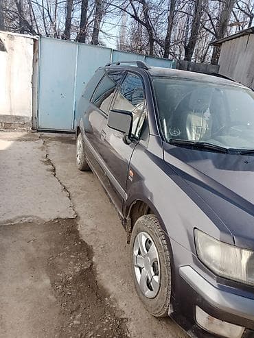 mitsubishi минивен: Mitsubishi Space Wagon: 1999 г., 2.4 л, Механика, Бензин, Минивэн — 3