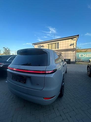 byd leopard 7: Lixiang L7: 2025 г., 1.5 л, Автомат, Гибрид, Кроссовер — 2