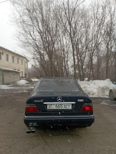 усилитель для саба: Mercedes-Benz W124: 1994 г., 2.2 л, Механика, Бензин, Седан — 10