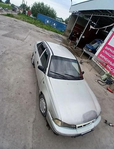 Daewoo Nexia: 2000 г., 1.6 л, Кол менен иштөөчү, Бензин, Седан lalafo.kg да Daewoo Nexia: 2000 г., 1.6 л, Кол менен иштөөчү, Бензин, Седан