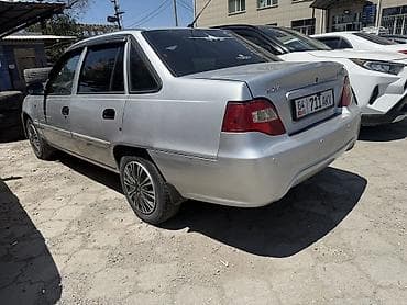 deu labo: Daewoo Nexia: 2011 г., 1.5 л, Механика, Бензин, Седан — 4