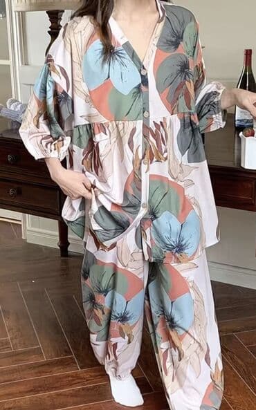 сорочки для беременных в роддом: Женский костюм из легкой ткани с тропическим принтом - Комплект — 3