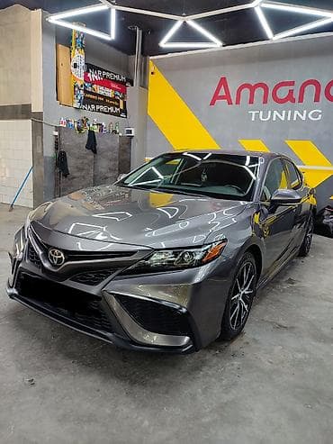 Транспорт: Toyota Camry: 2021 г., 2.5 л, Автомат, Бензин — 2