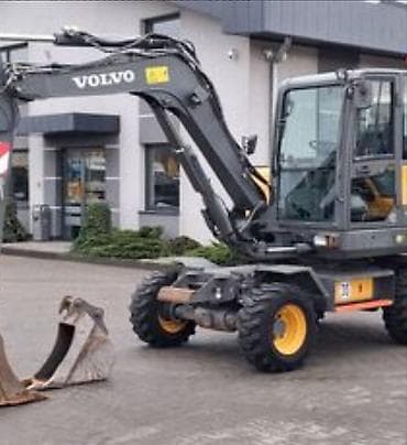 кратер: Услуги экскаватора любой сложности планировка участка демонтаж старой — 1