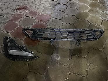 заглушки: Заглушка бампера Kia, Б/у — 2