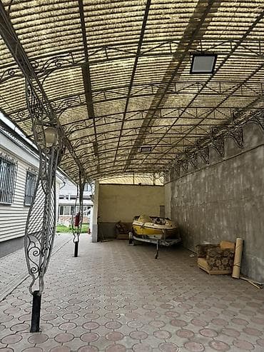 сто балыкчы: Дом с участком и большим крытым навесом - Кирпичный дом за высоким — 3