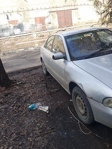 mini cuper: Audi A4: 1996 г., 2.6 л, Автомат, Бензин, Седан — 2