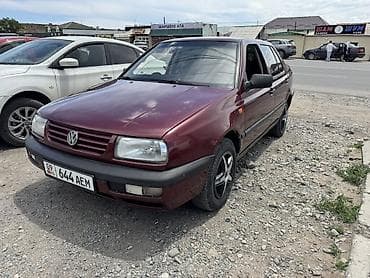 Унаа: Volkswagen Vento: 1994 г., 1.8 л, Кол менен иштөөчү, Бензин, Седан — 2