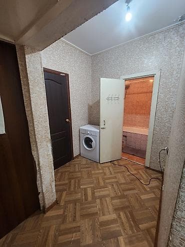 3: 3 комнаты, 70 м², 106 серия, 1 этаж, Требуется ремонт — 6