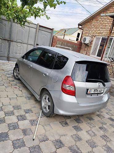 Honda Fit: 2002 г., 1.3 л, Вариатор, Бензин, Хэтчбэк — 5